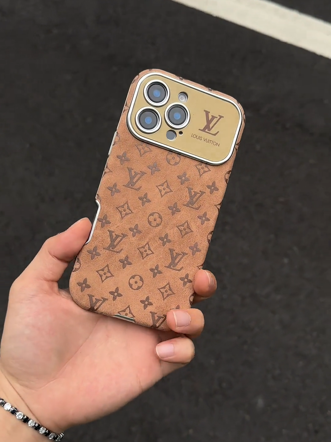 路易威登棕皮質手機殼